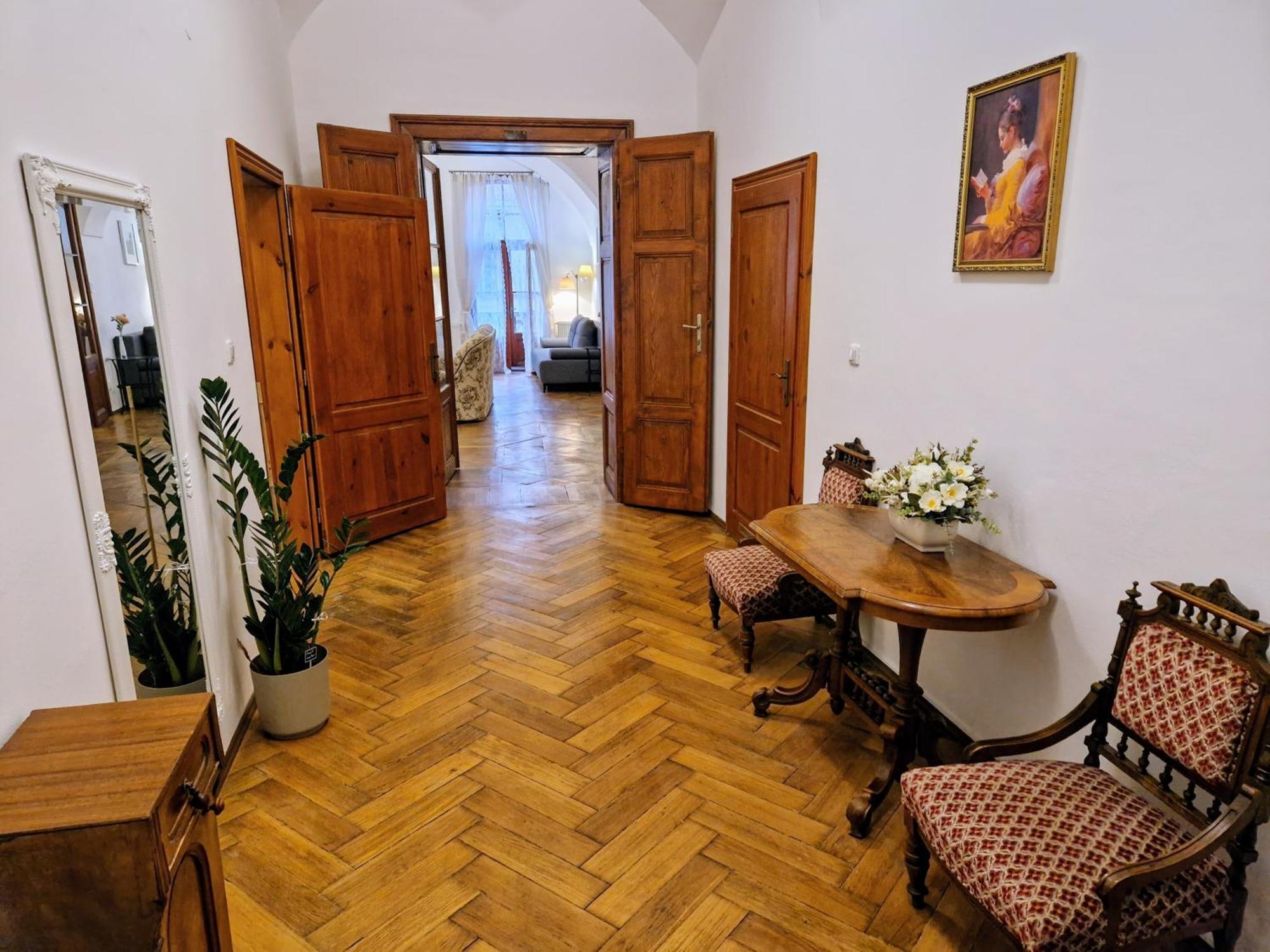 Marina Old Town Apartment Кошице Экстерьер фото