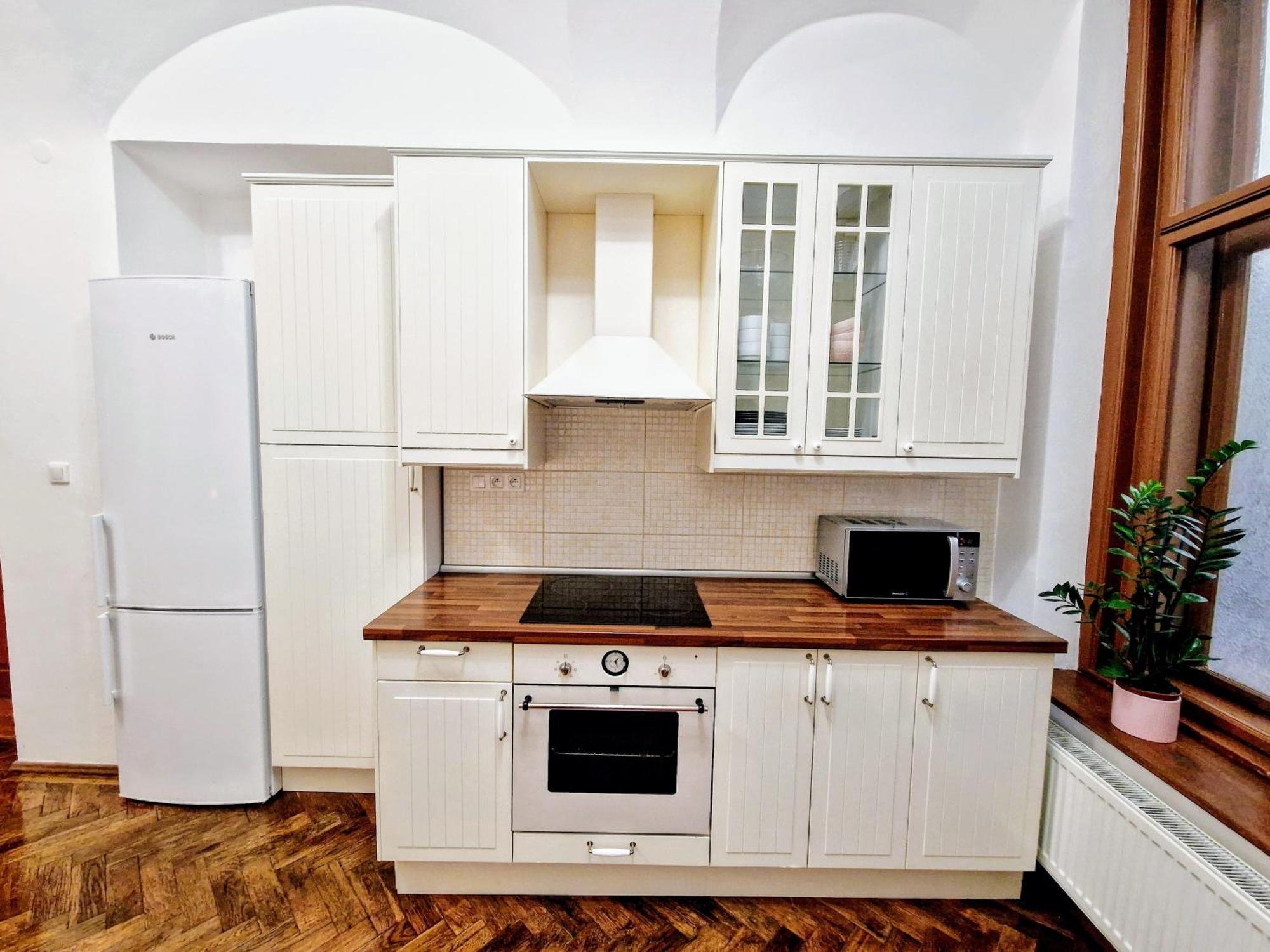 Marina Old Town Apartment Кошице Экстерьер фото